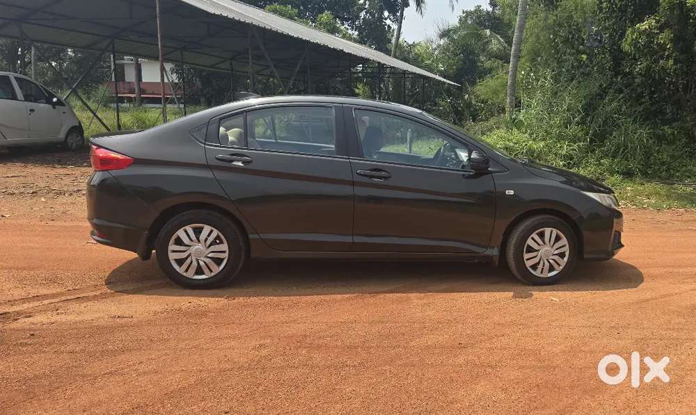 Honda City 1.5 Sv 2015 With Company Service