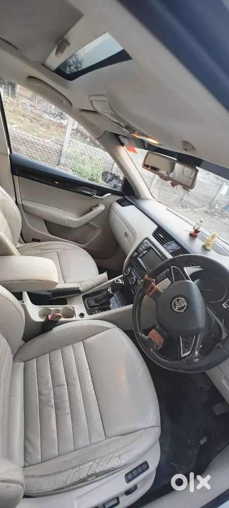Skoda Octavia Elegance 2015 Car