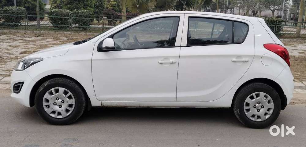 Hyundai I20 Magna Plus Diesel, 2012, Diesel