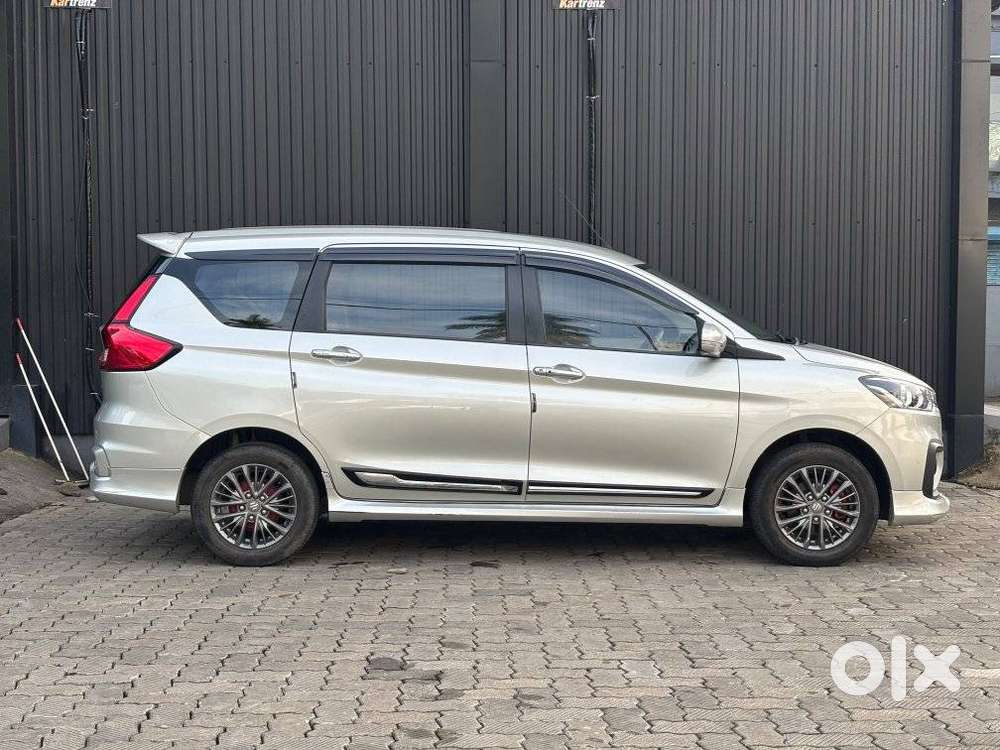 Maruti Suzuki Ertiga 1.5 Zxi Plus Shvs, 2022, Petrol