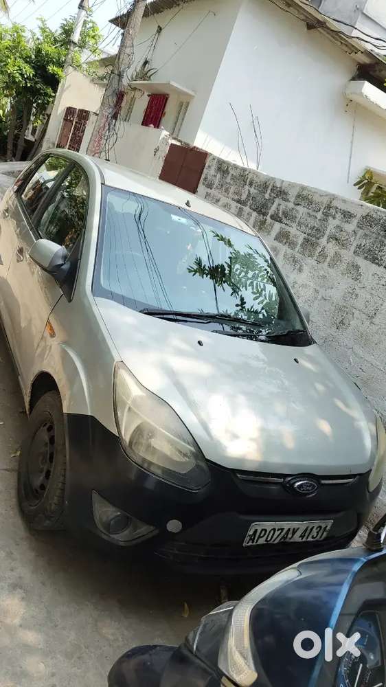 Ford Figo 1.2 Petrol 2010