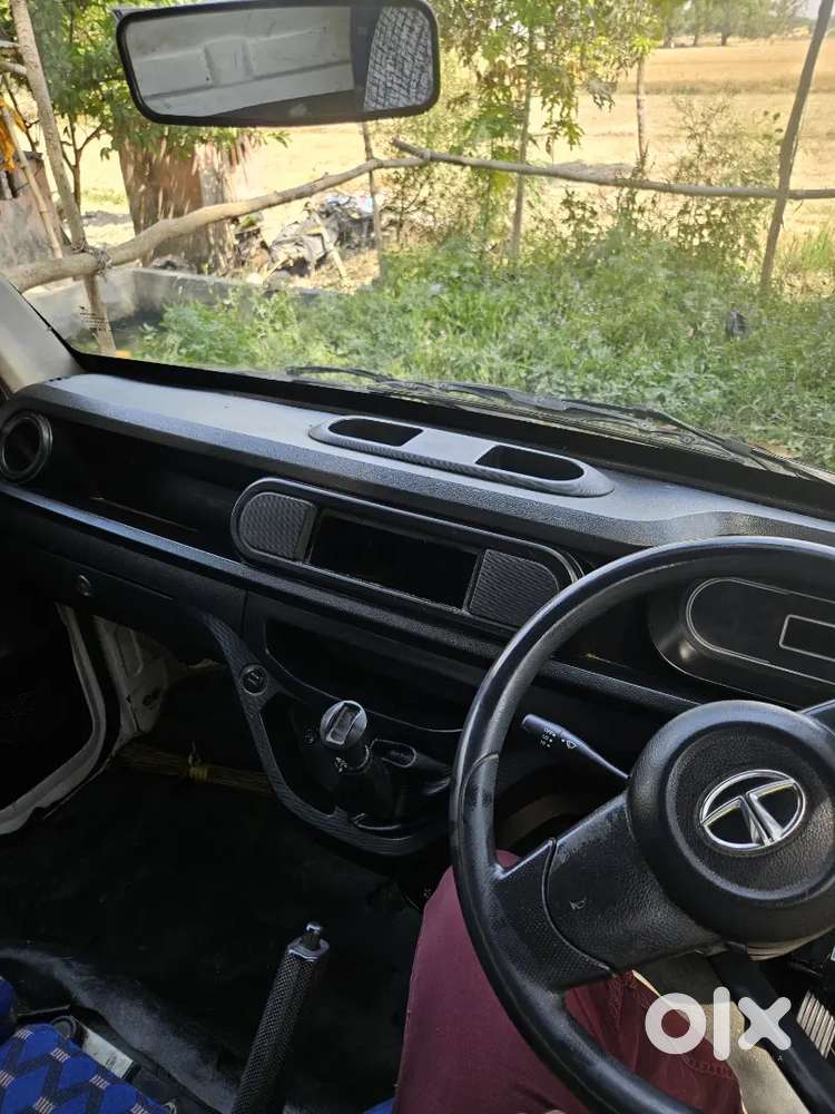 Tata Intra V30 3 Lakh Cash + Emi