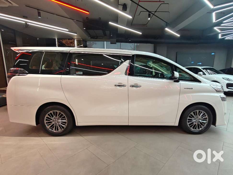 Toyota Vellfire Vip – Executive Lounge, 2020, Petrol
