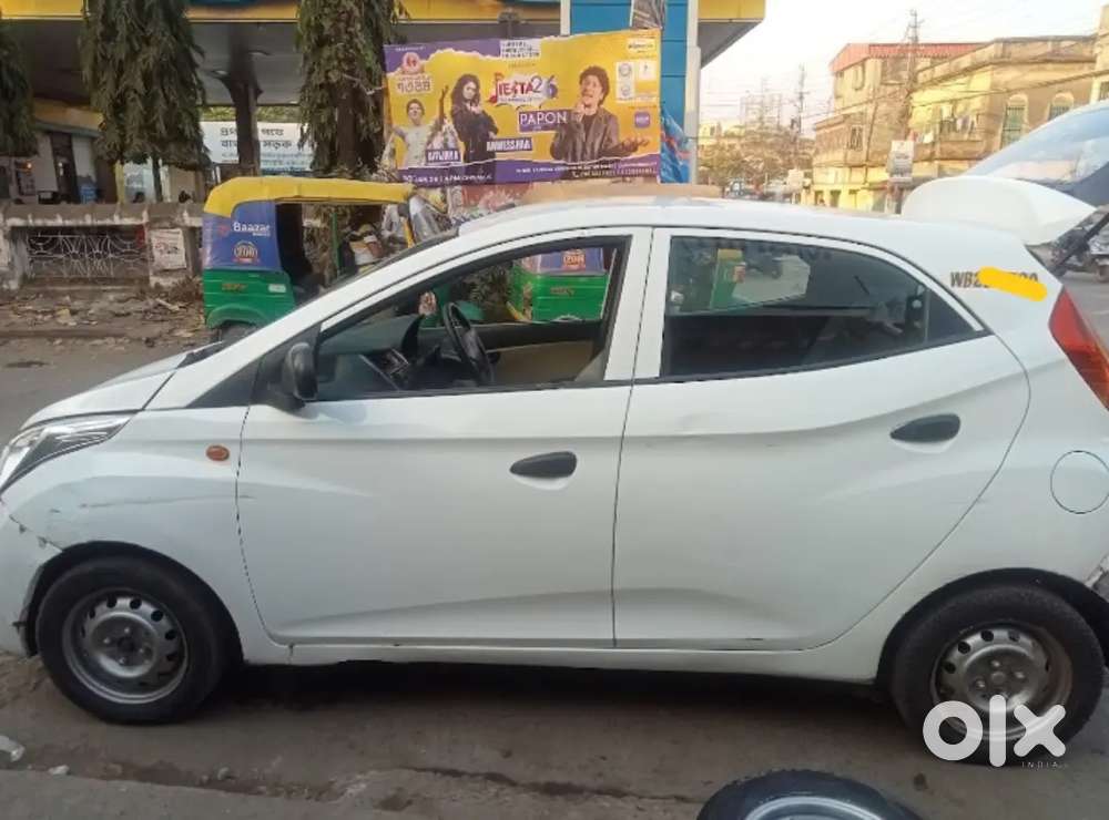 Hyundai Eon 2017 Petrol 125000 Km Driven