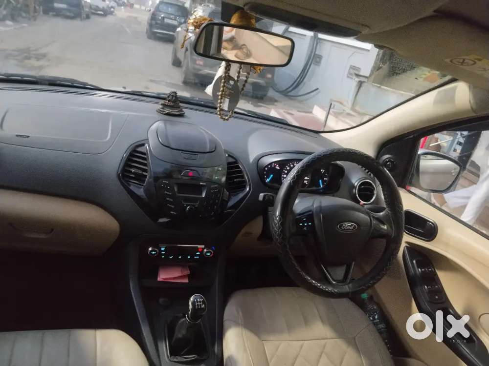 Ford Aspire Titanium Blu 2017