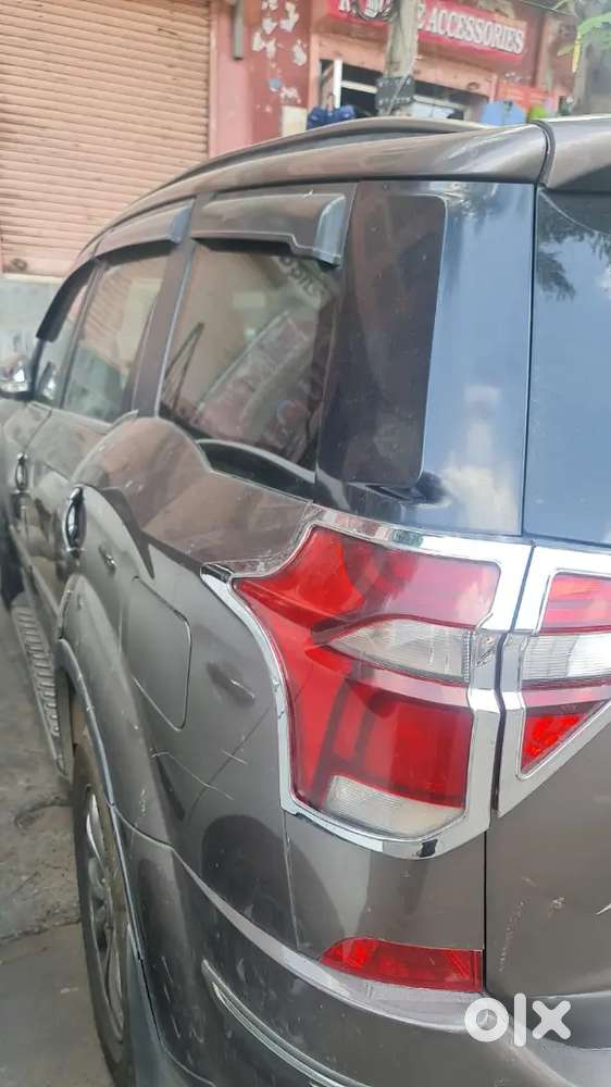 Mahindra Xuv500 2018 Diesel 75000 Km Driven