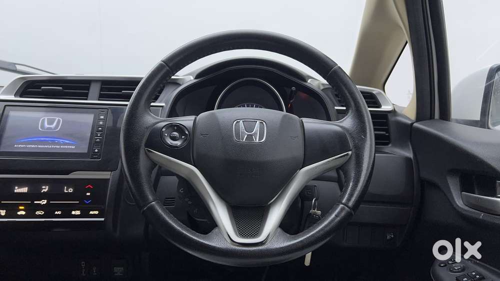 Honda Jazz [2020-2023] 1.2 Vx I-vtec Mt, 2019, Petrol