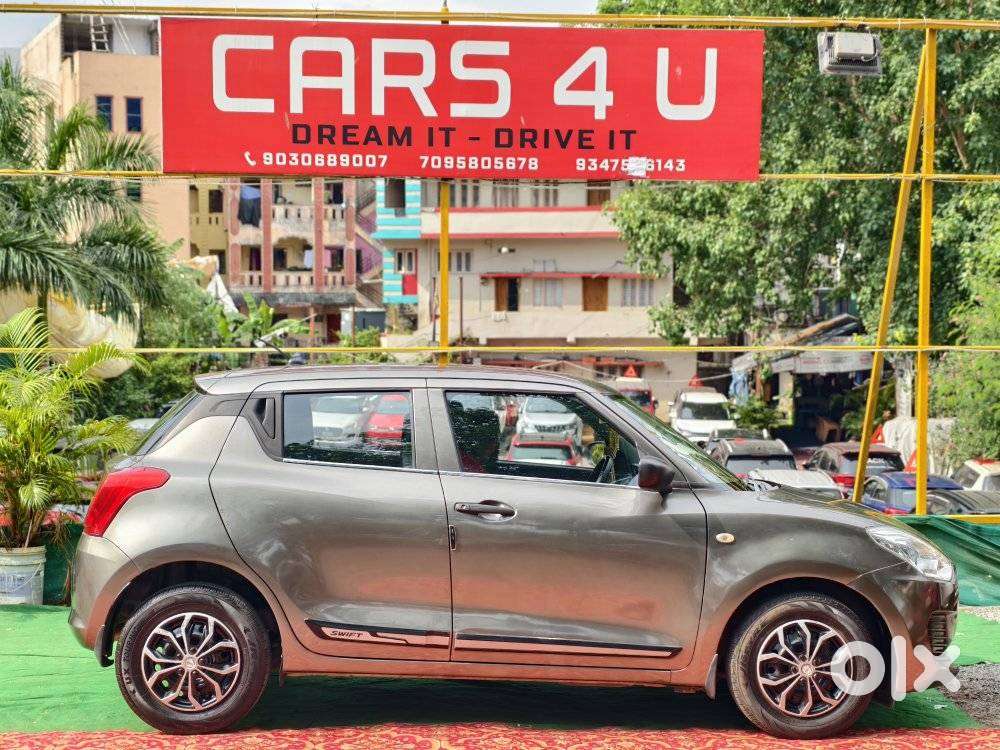 Maruti Suzuki Swift 1.2 Lxi (o), 2022, Petrol