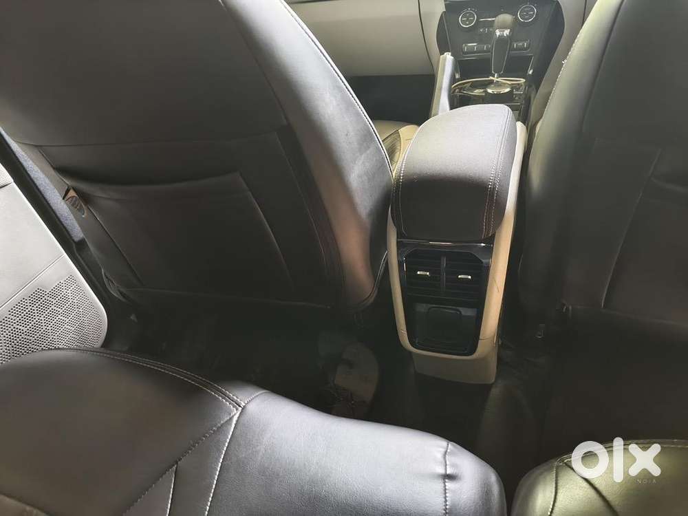 Tata Nexon Xza+ (dec 2022  Petrol  Automatic)