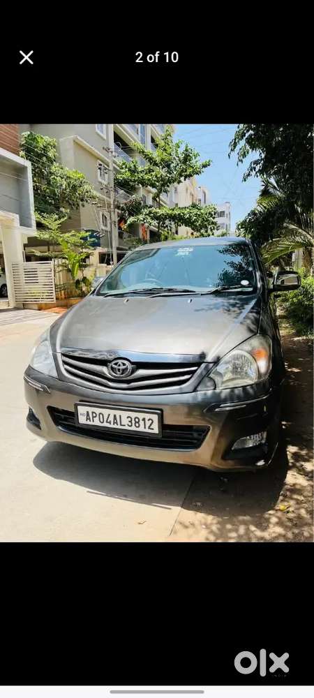 Toyota Innova 2010 Diesel 270000 Km Driven