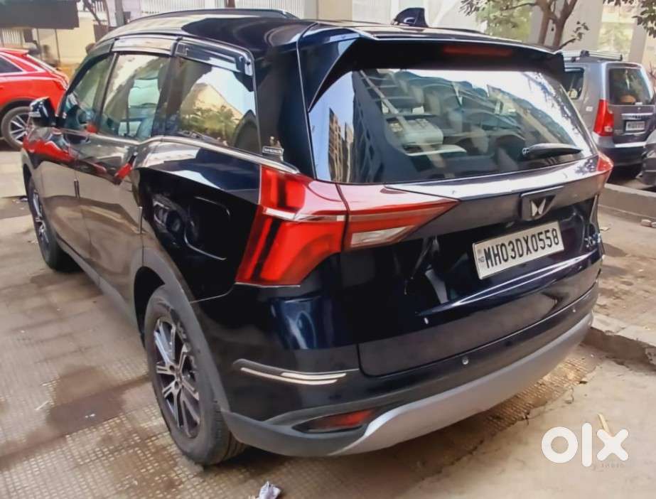 Mahindra Xuv700 2.0 Ax 7 Petrol At Str, 2022, Petrol