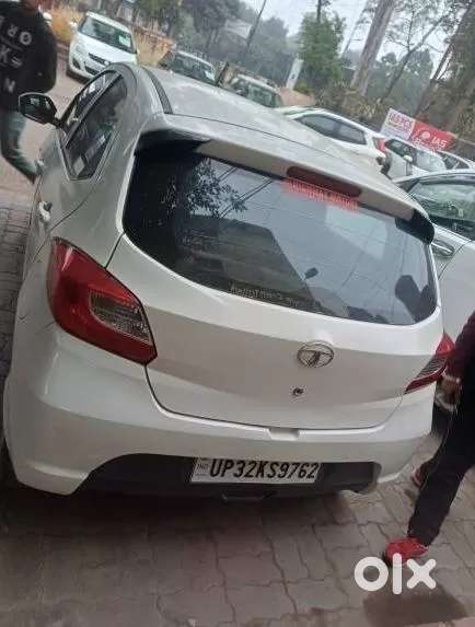 Tata Tiago 1.2 Revotron Xt, 2019, Petrol