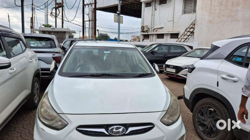 Hyundai Fluidic Verna 2011 Petrol Well Maintained
