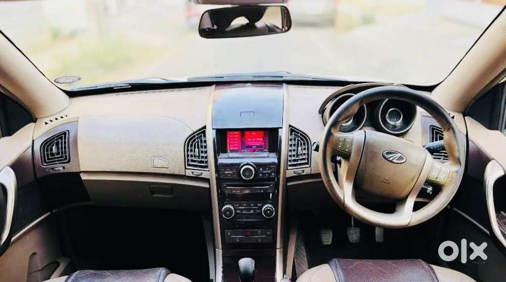 Mahindra Xuv500 W8 Dual Tone, 2013, Diesel