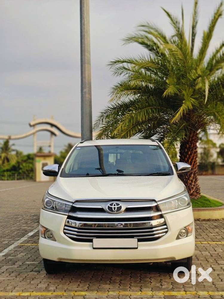 Toyota Innova Crysta 2.4 V, 2018, Diesel