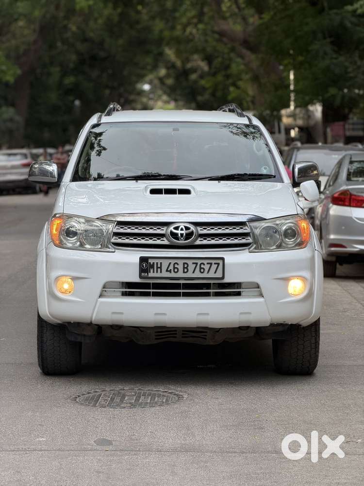 Toyota Fortuner 3.0 4x4 Manual, 2011, Diesel