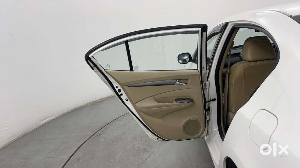 Honda City V Mt, 2013, Petrol