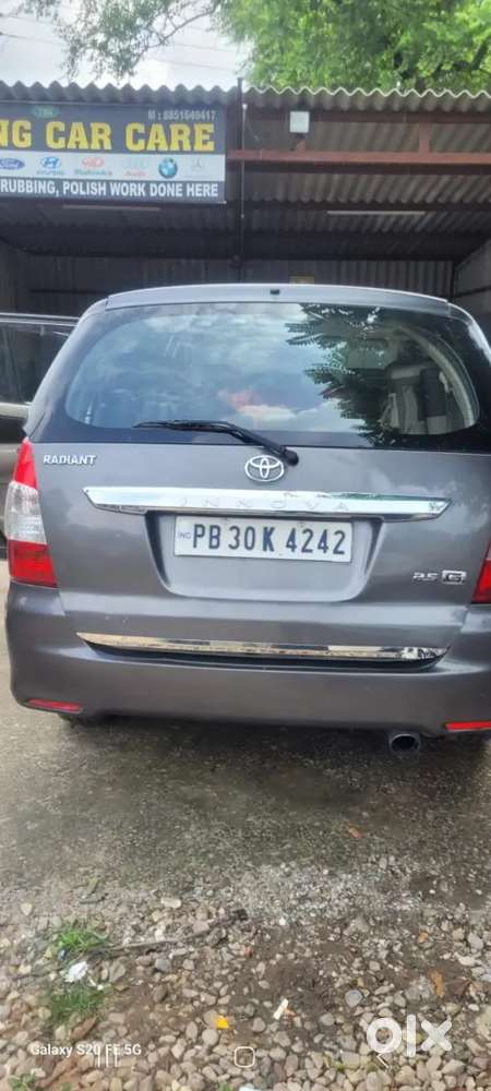 Toyota Innova 2013