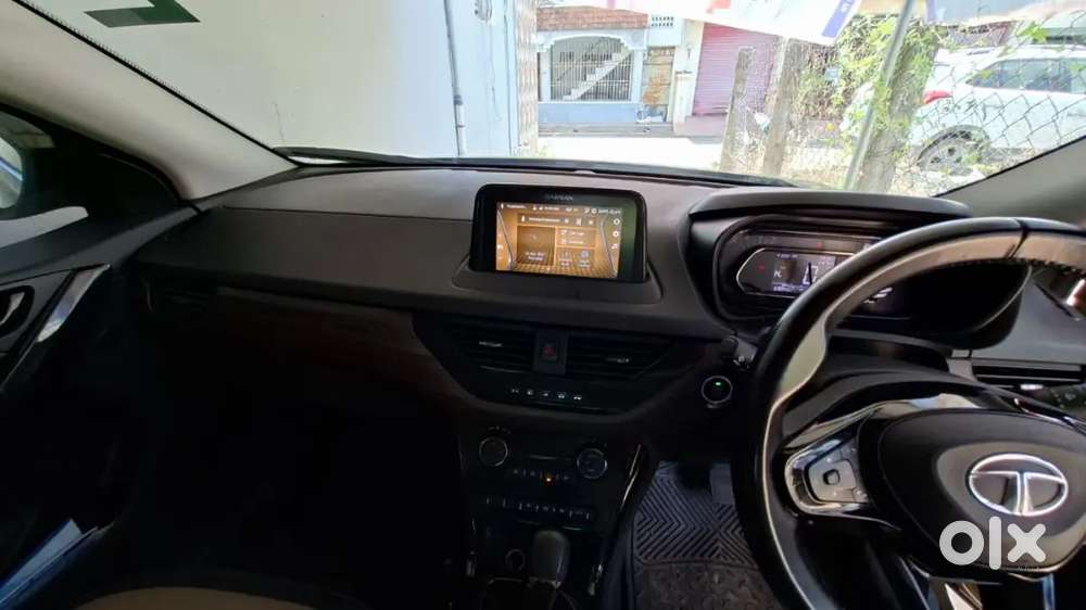 Tata Nexon Kaziranga Premium Diesel