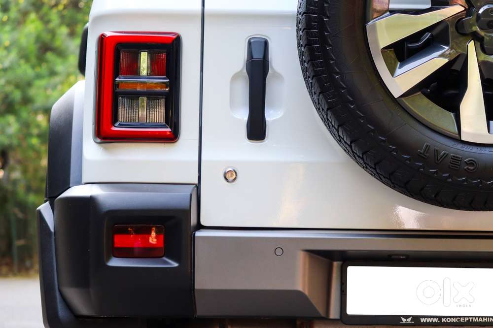 Mahindra Thar Roxx Ax7l Rwd At, 2025, Petrol