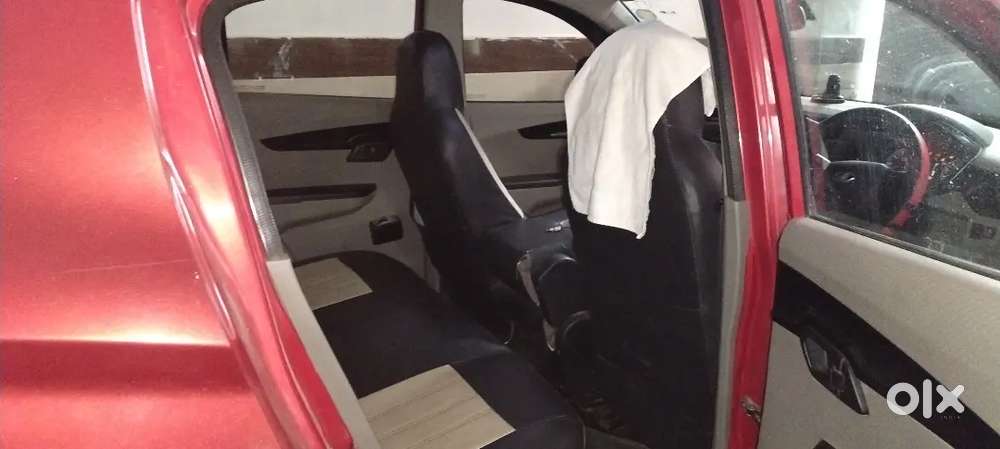 Mahindra Kuv 100 2017 Cng & Hybrids 50000 Km Driven