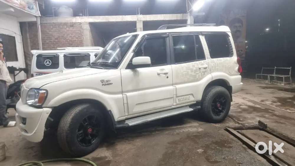 Mahindra Scorpio 2010 Diesel 165000 Km Driven