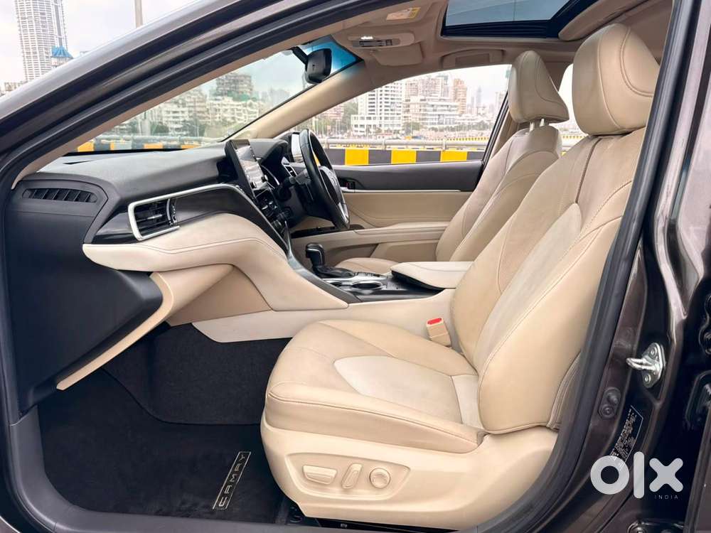 Toyota Camry 2.5 Hybrid, 2022, Petrol