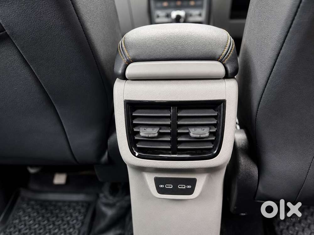 Skoda Kushaq 1.0 Tsi Style At, 2022, Petrol
