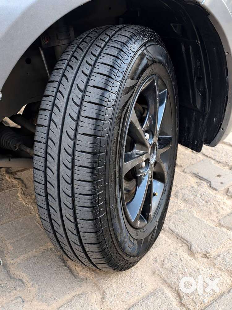 Maruti Suzuki Swift Lxi Optional-o, 2018, Cng & Hybrids