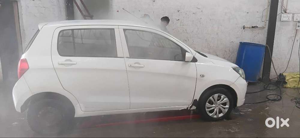 Vxi Cng  Green  Company Fitted Greem