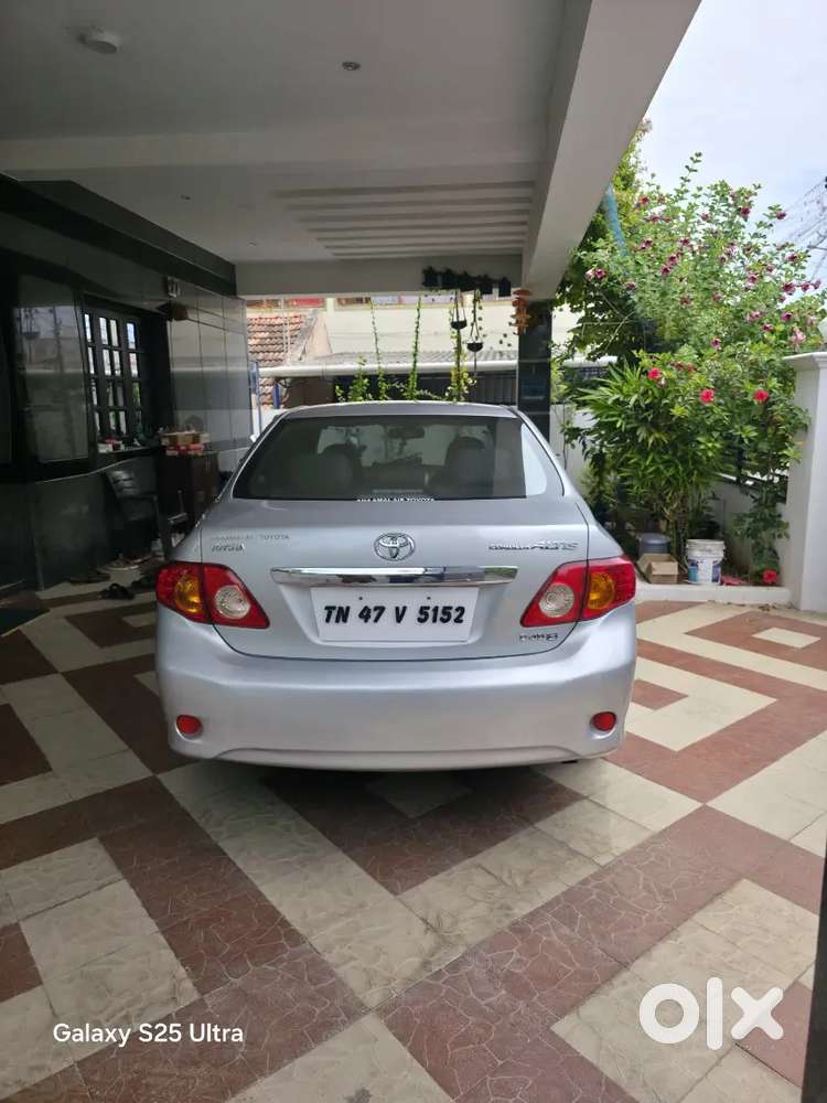 Toyota Corolla Altis 2010