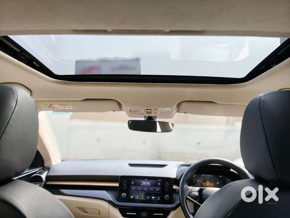 Skoda Slavia Ambition 1.5l Tsi Dsg, 2023, Petrol