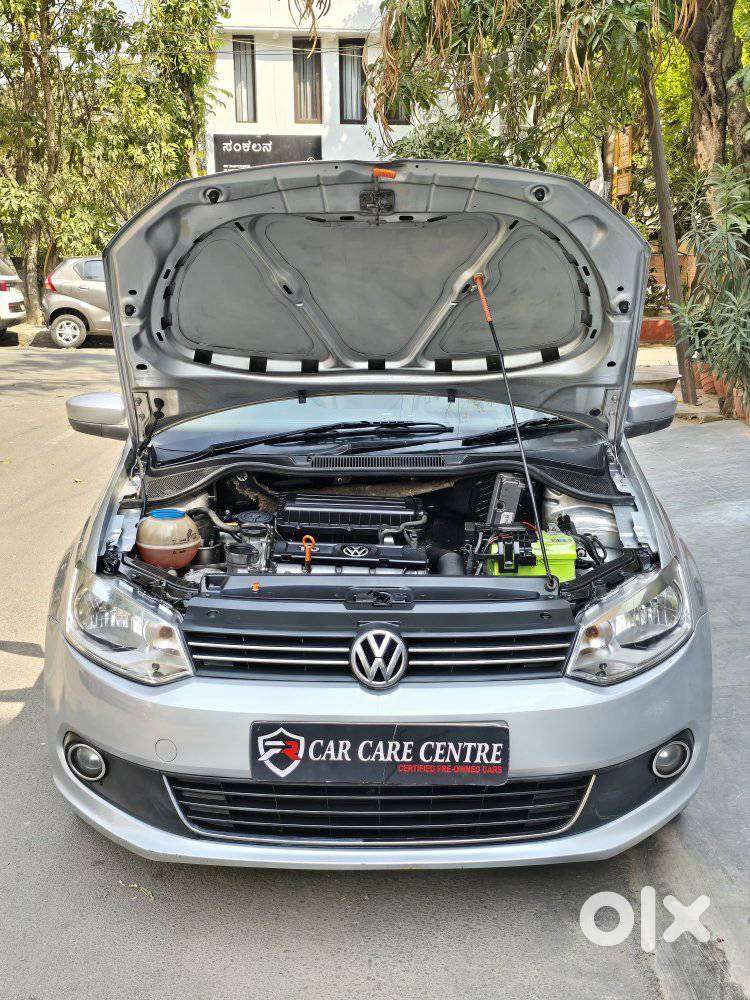 Volkswagen Vento 2010-2013 Petrol Highline, 2011, Petrol