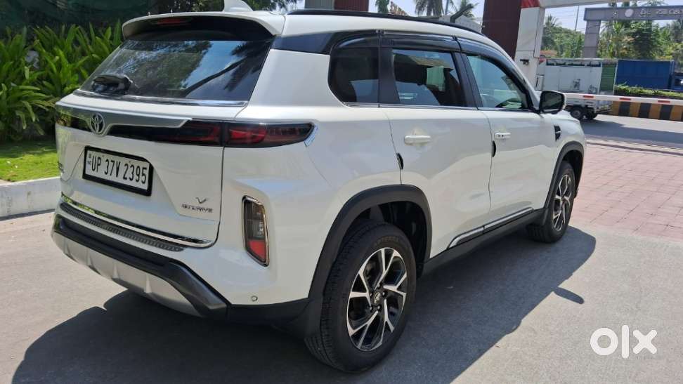 Toyota Urban Cruiser Hyryder 1.5 V Neo Drive, 2023, Petrol