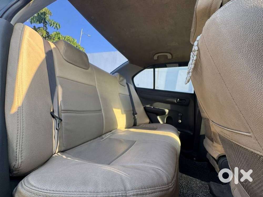 Maruti Suzuki Swift Dzire Lxi Option, 2010, Diesel