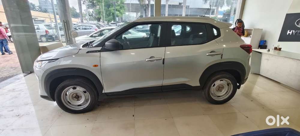 Nissan Magnite, 2022, Petrol