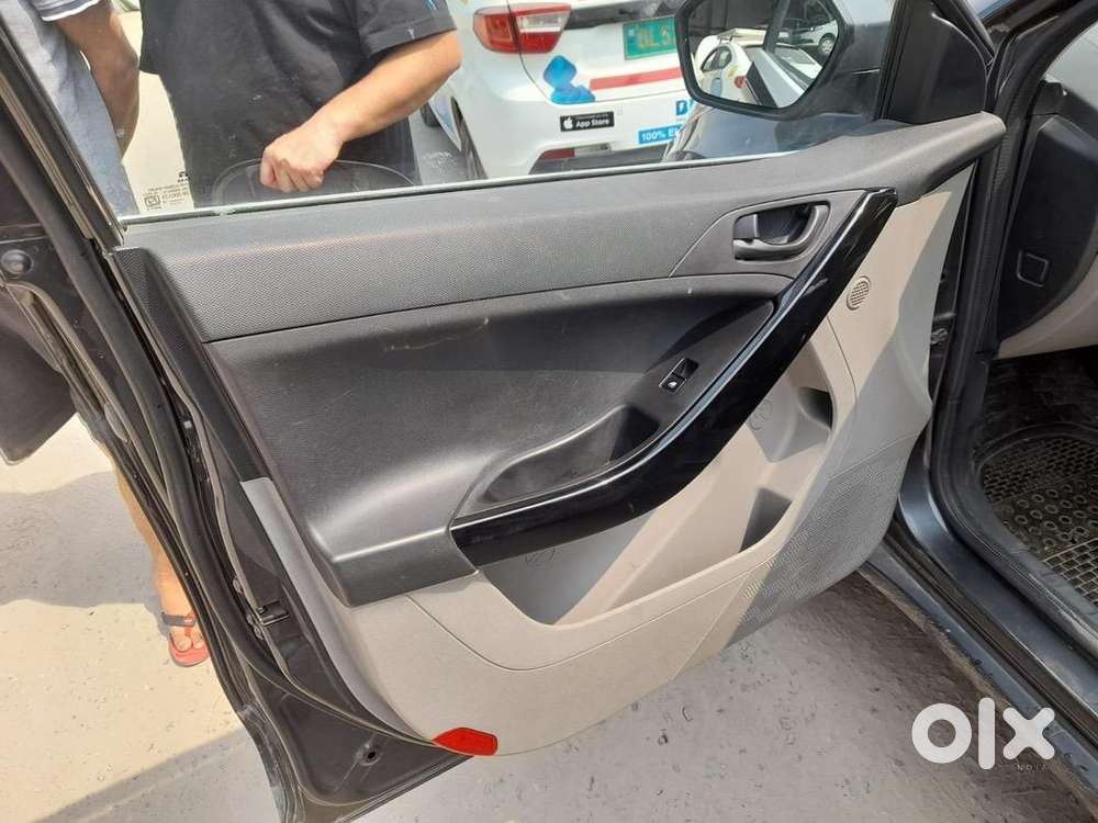 Tata Nexon Xm 2018 Petrol Good Condition