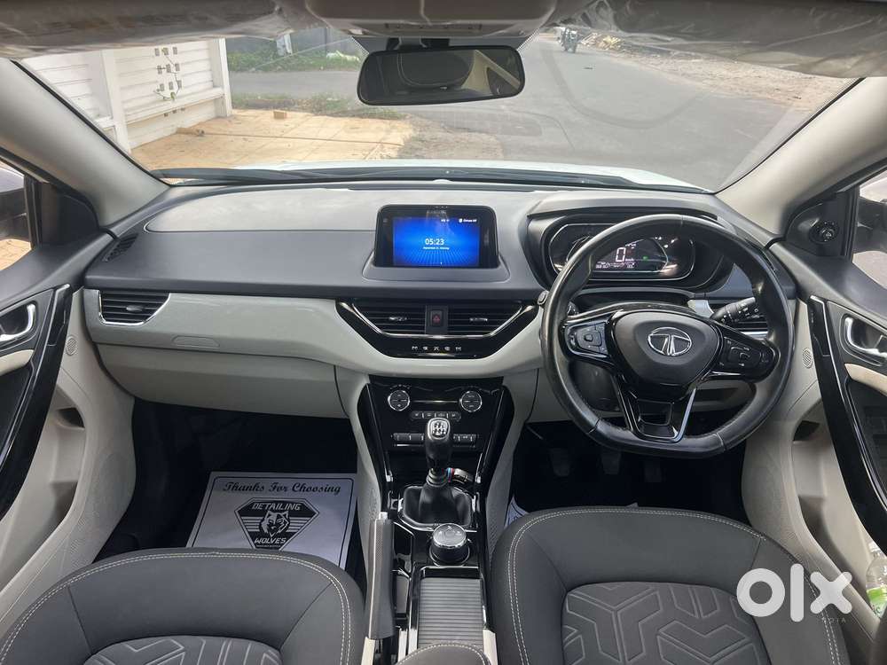 Tata Nexon Xz Plus (hs), 2023, Petrol