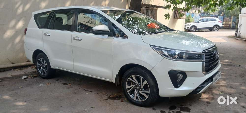Toyota Innova Crysta Zx 2.4 Diesel 7 Seater, 2022, Diesel