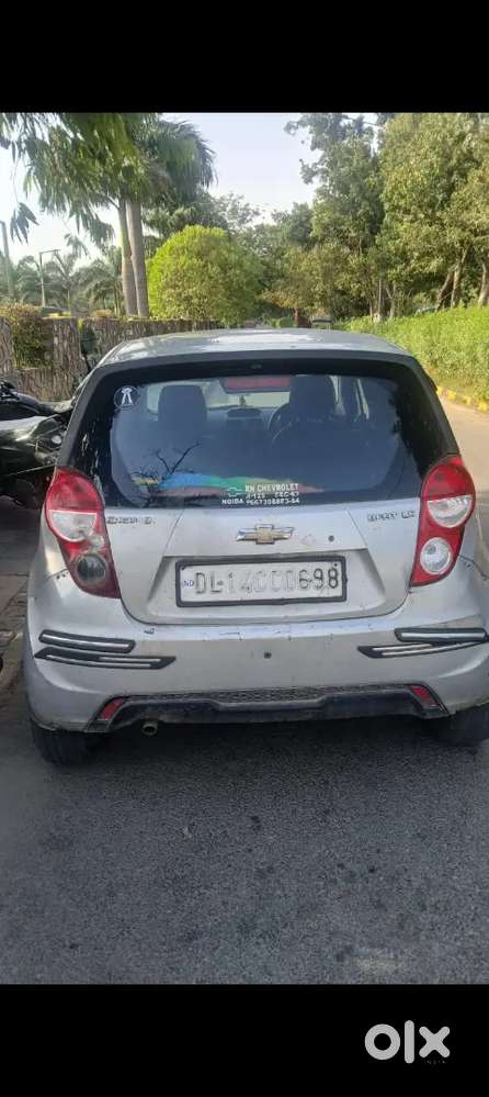 Chevrolet Beat 2015 Ls Petrol Base Model Se Upar Ka Variant Hai