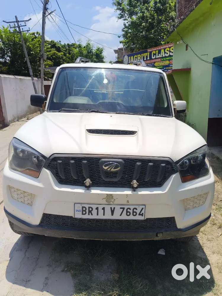 Mahindra Scorpio S4