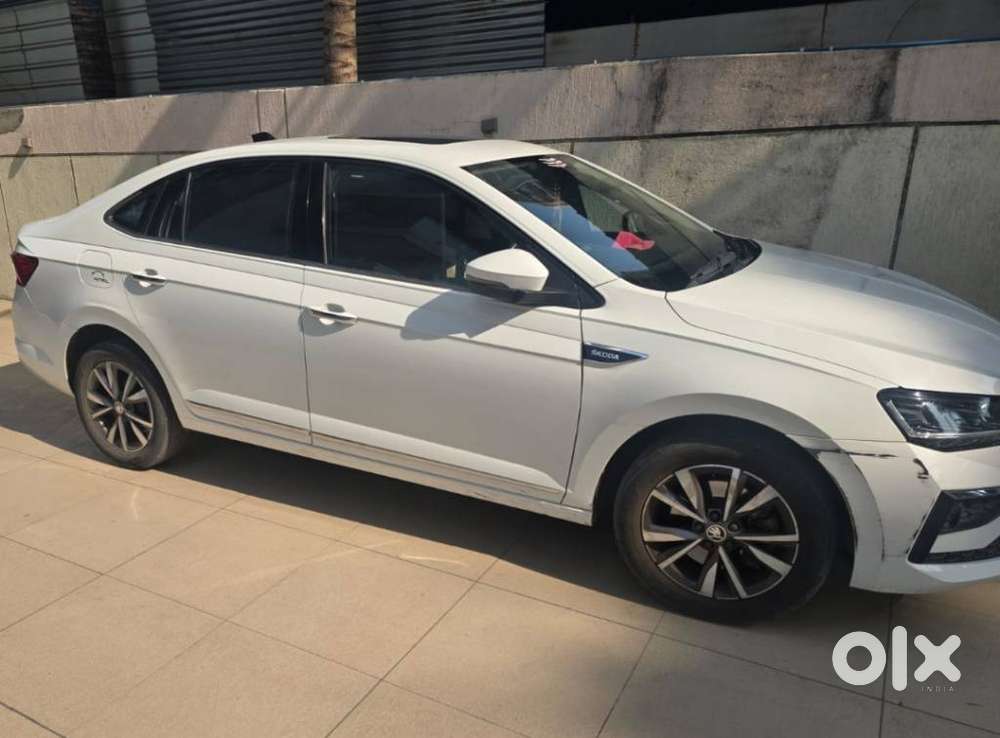 Skoda Slavia 1.5 Tsi Style, 2023, Petrol