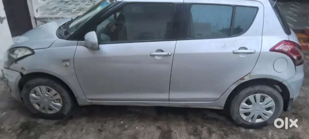 Maruti Suzuki Swift Lxi 2012 Petrol With Cng On Paper