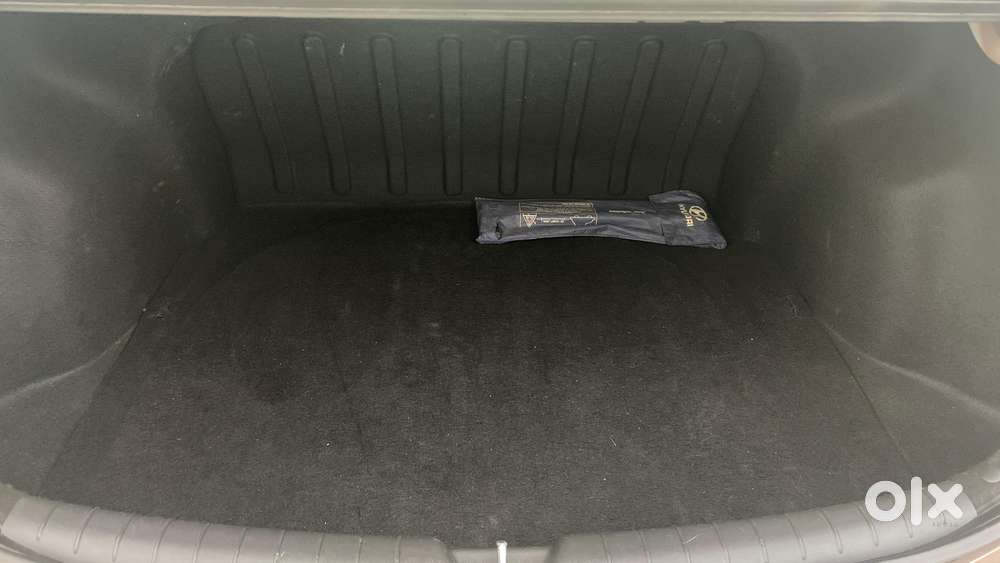 Hyundai Verna 1.6 Sx (o) Vtvt, 2017, Petrol