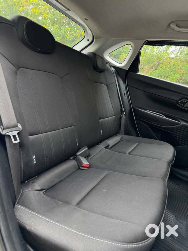 Hyundai New I20 1.2 Asta Mt, 2022, Petrol