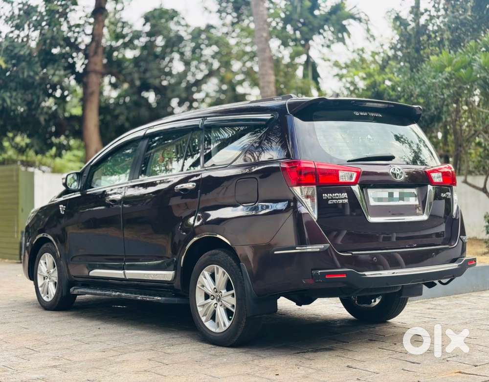 Toyota Innova Crysta 2.4 Z 7 Str, 2016, Diesel