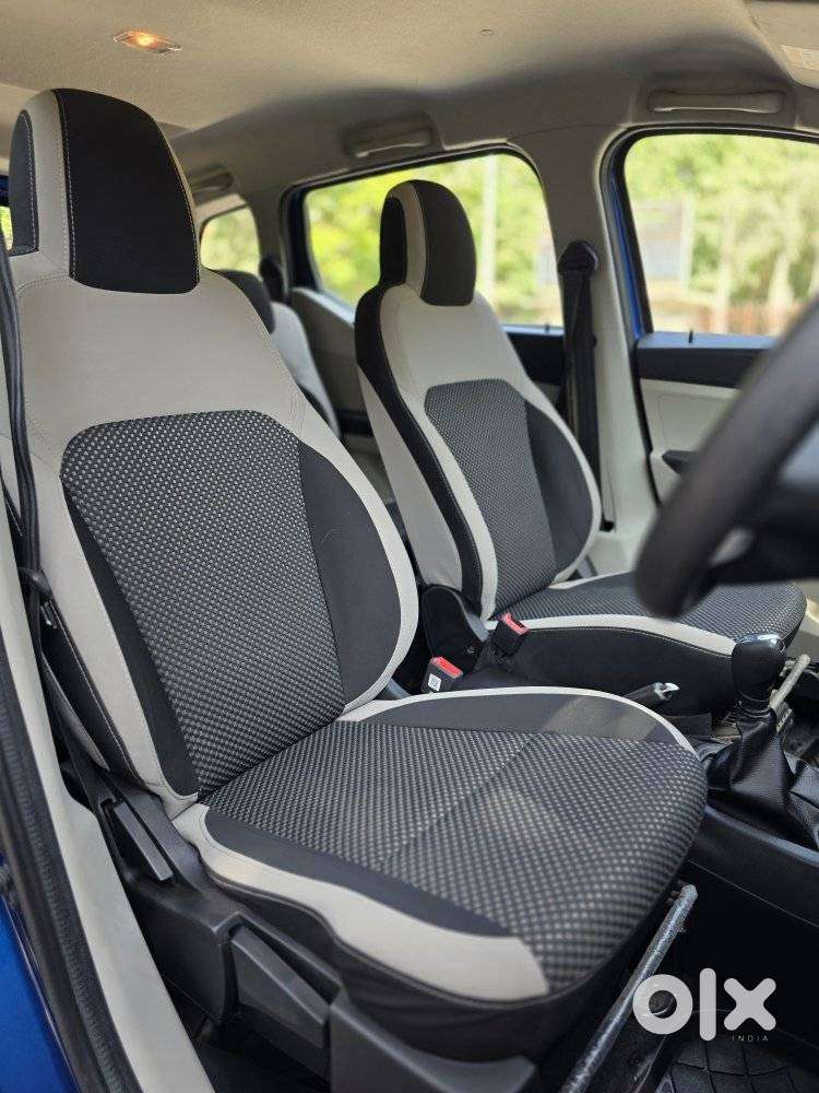 Renault Triber Rxz Easy-r Amt, 2022, Petrol
