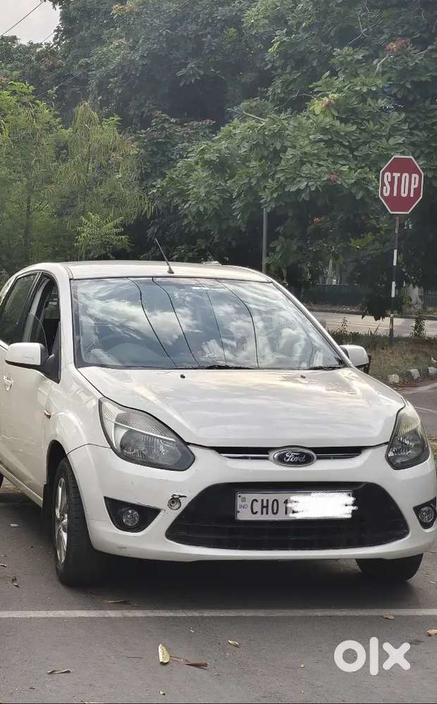 Ford Figo 2012 Petrol Manual
