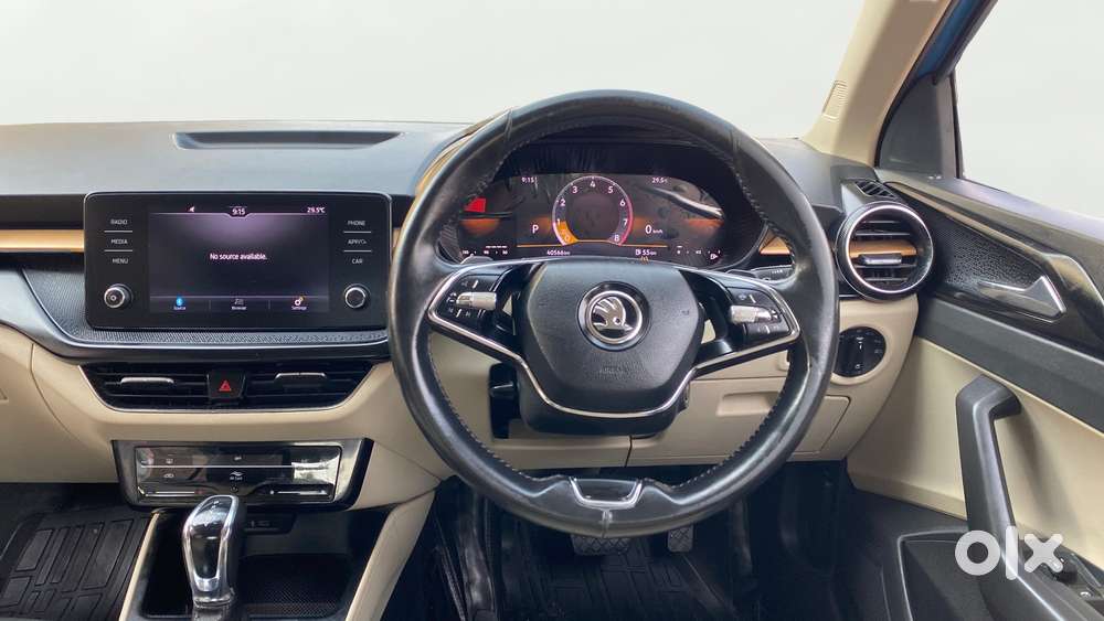 Skoda Slavia 1.0 Tsi Style At, 2022, Petrol