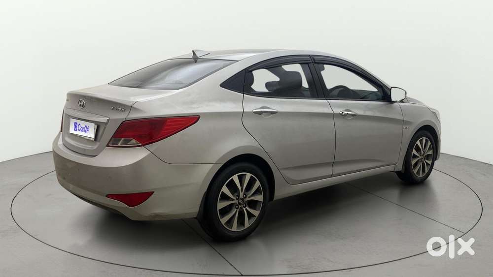 Hyundai Verna 1.6 Vtvt Sx, 2016, Petrol